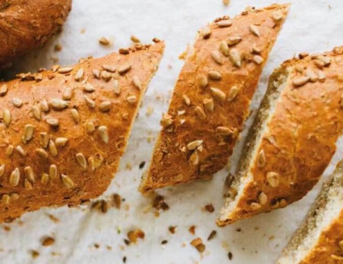 SUCCÈS FRAÎCHEUR DU MOIS:  BAGUETTE AUX GRAINS DE TOURNESOL: 1 + 1 Gratuit